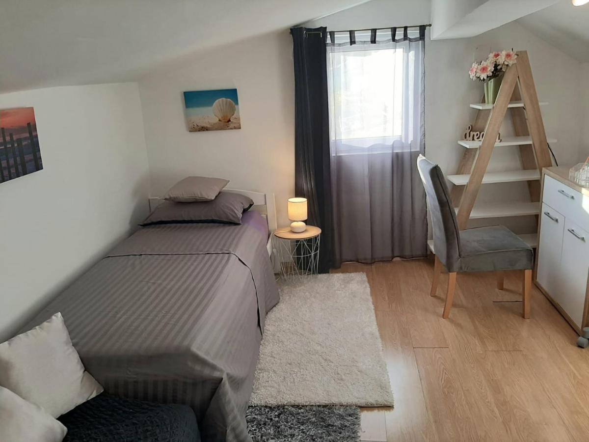 Apartment Natali Kaštel Stari 外观 照片